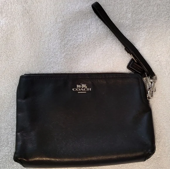 Coach wristlet - Picture 3 of 9